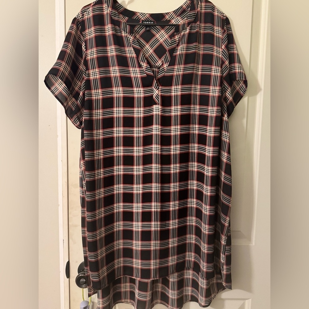 Torrid top size 2